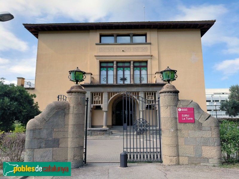 Santa Coloma de Gramenet - Recinte Torribera. La Torre (Casa del director)