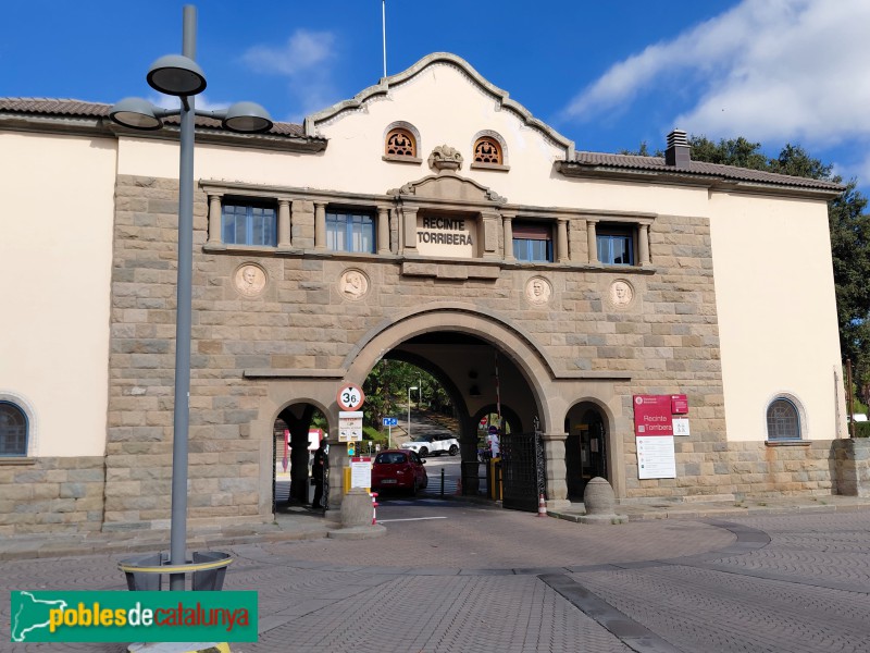 Santa Coloma de Gramenet - Recinte Torribera. Porteria