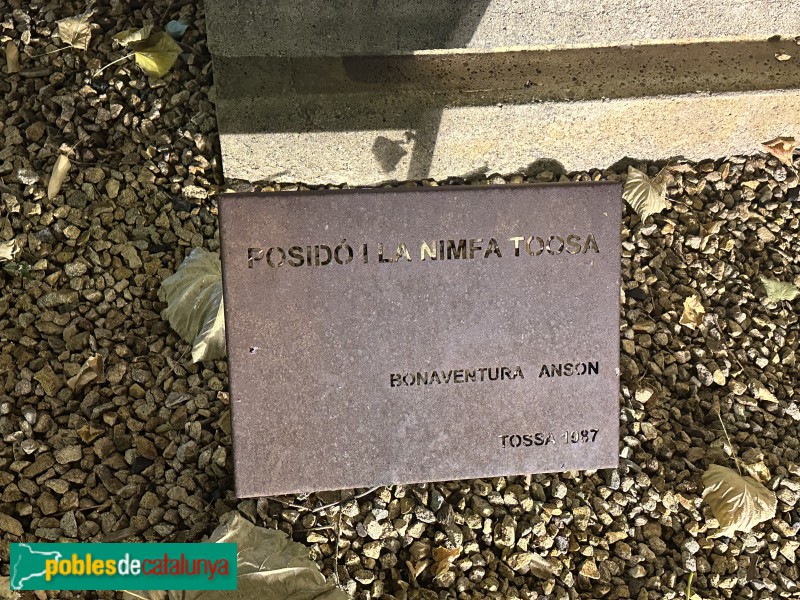 Tossa de Mar - Escultura <i>Posidó i la nimfa Toosa</i>