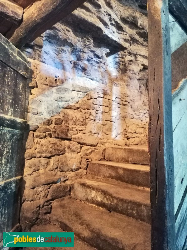 Castellcir - Mas d'Esplugues (Foto: Valentí Pons, 2025) Castellcir - Mas d'Esplugues