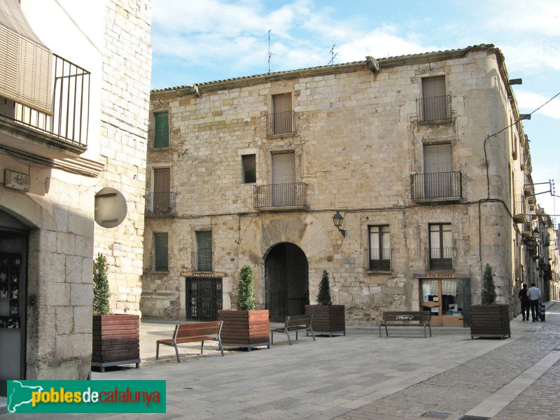 Montblanc - Palau del Castlà (Foto: Albert Esteves, 2009) Montblanc - Palau del Castlà