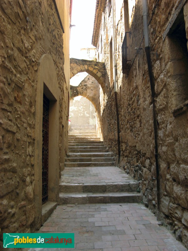 Montblanc - Carrer Plebania (Foto: Albert Esteves, 2009) Montblanc - Carrer Plebania