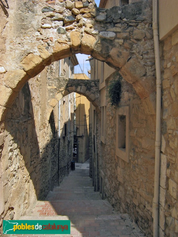 Montblanc - Carrer Plebania (Foto: Albert Esteves, 2009) Montblanc - Carrer Plebania