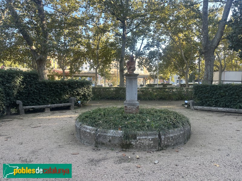 Girona - Escultura <i>Noia</i>