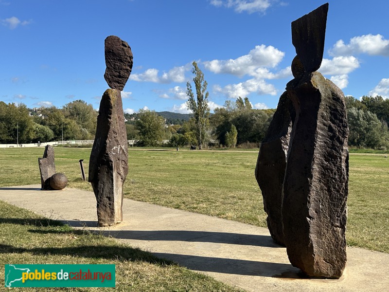 Girona - Escultura <i>La Família</i> (Foto: Albert Esteves, 2025) Girona - Escultura <i>La Família</i>