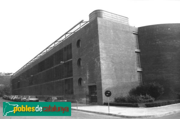 Girona - Edifici d'aparcament de l'Hospital Trueta