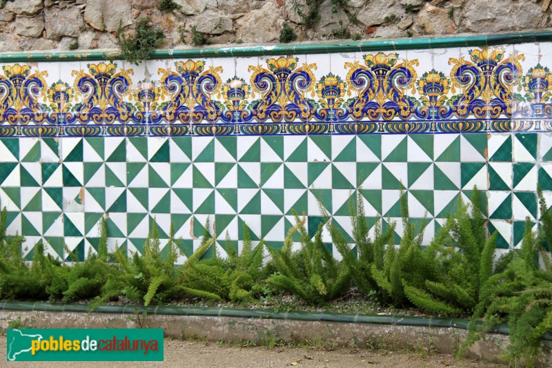 Barcelona - Font del Gat. Mosaic (Foto: Albert Esteves, 2015) Barcelona - Font del Gat. Mosaic
