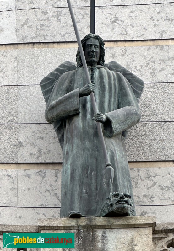 Terrassa - Basílica del Sant Esperit. Portada