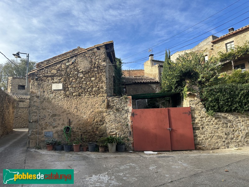 Sant Jordi Desvalls - Sobrànigues. Cal Rei