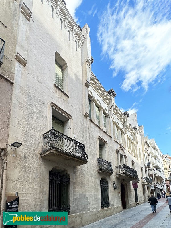 Terrassa - Casa Alegre de Sagrera (Foto: Albert Esteves, 2025) Terrassa - Casa Alegre de Sagrera