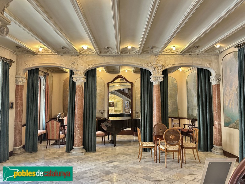 Terrassa - Casa Alegre de Sagrera (Foto: Albert Esteves, 2025) Terrassa - Casa Alegre de Sagrera