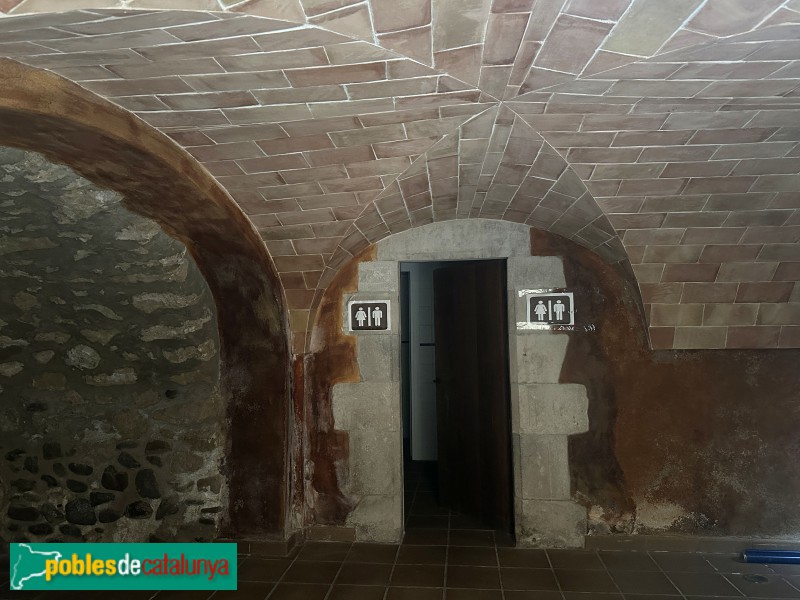 Cervià de Ter - Antic hospital (Foto: Albert Esteves, 2025) Cervià de Ter - Antic hospital