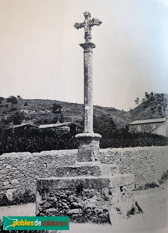 Cervià de Ter - Creu d'en Falgons (Foto: Albert Bastardes, del llibre "Les Creus al Vent", 1916) Cervià de Ter - Creu d'en Falgons