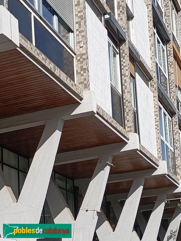 Barcelona - Còrsega, 697 (Foto: Anna Corcoll, 2025) Barcelona - Còrsega, 697