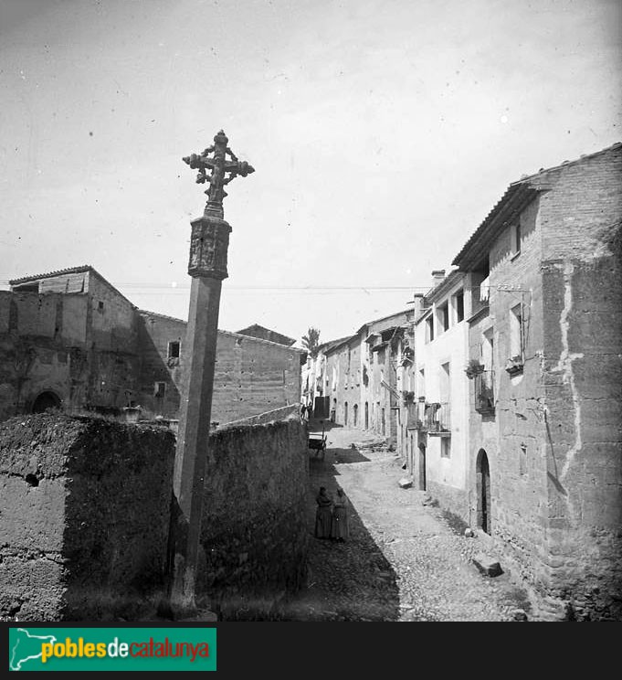 Sudanell - Creu del carrer Major