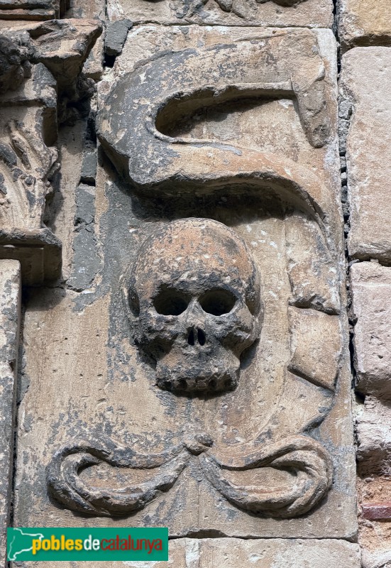 Sarroca de Lleida - Església de Santa Maria. Portada (Foto: Albert Esteves, 2025) Sarroca de Lleida - Església de Santa Maria. Portada