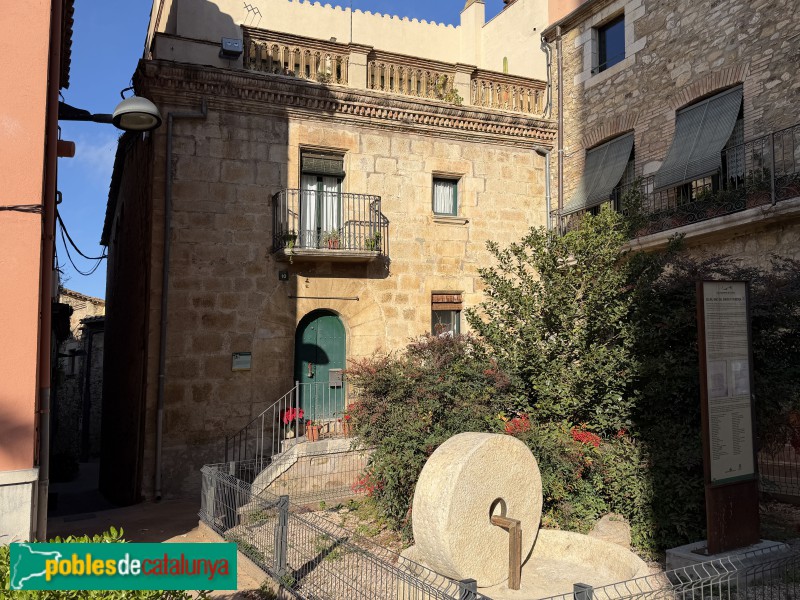 Celrà - Cal doctor Romagós