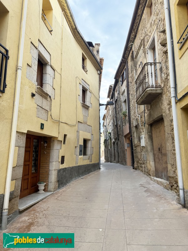 Celrà - Carrer de Santa Cristina