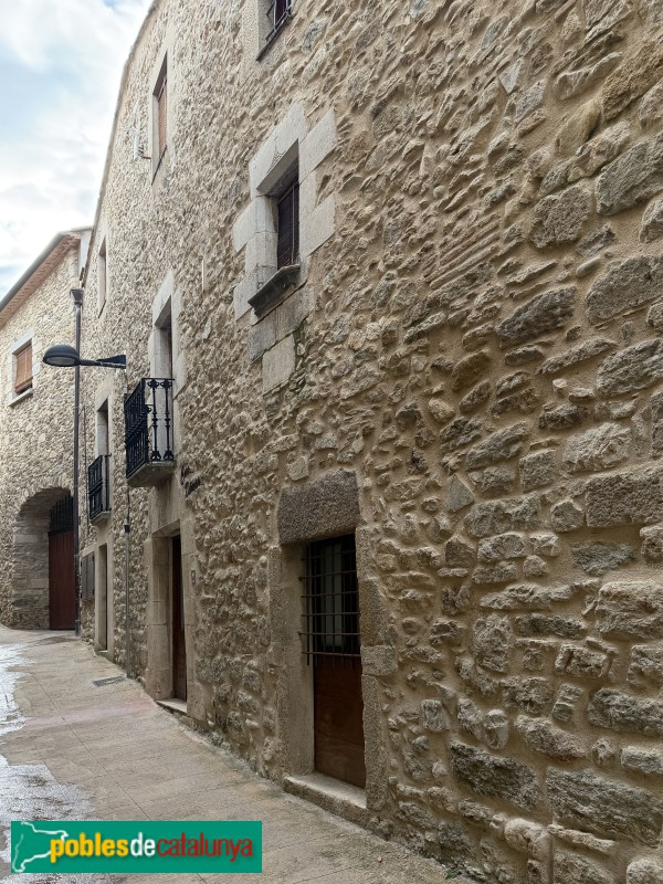 Celrà - Carrer de les Roques