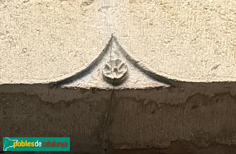 Celrà - Carrer de Santa Cristina. Esmotxadura conopial