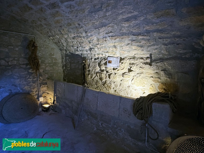 Torrebesses - Centre d'Interpretació de la Pedra Seca. Menjadora