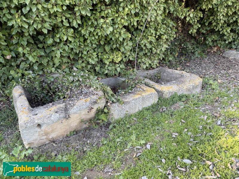 Almatret - Safareigs del Pou de la Vila