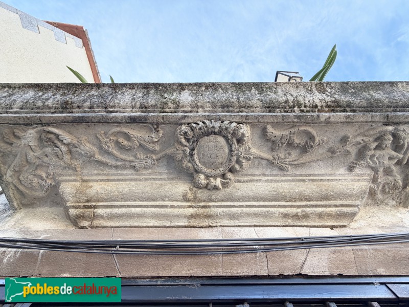 Bordils - Can Maureta, Detall de la llosana del balcó