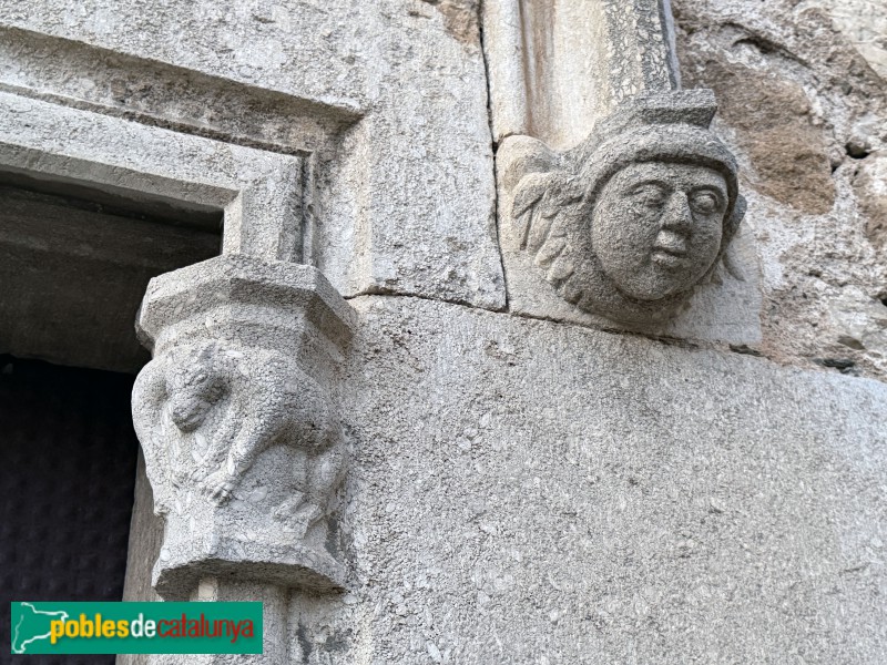 Sant Julià de Ramis - Església dels Sants Metges. Porta renaixentista