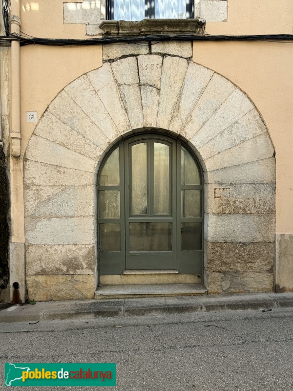 Medinyà - Carrer Pere Roure, 2