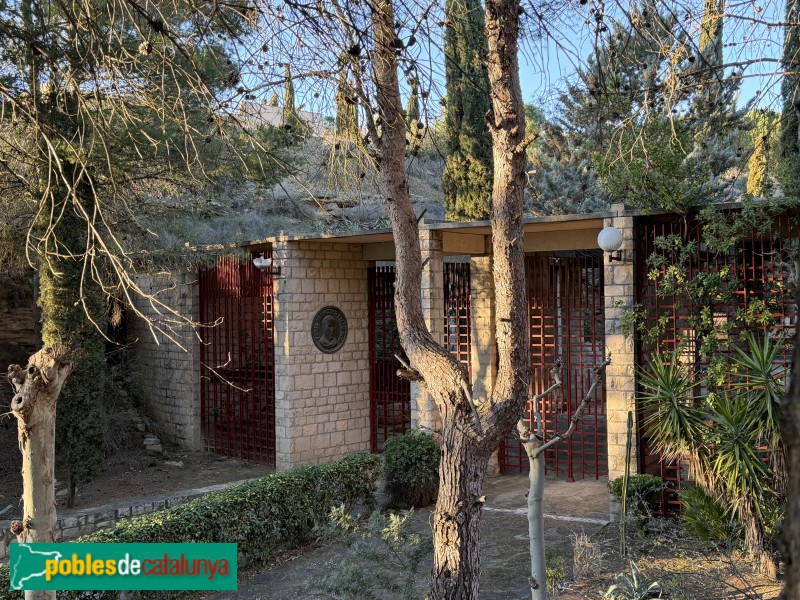 Aitona - Cova del Pare Palau. Santuari (Foto: Albert Esteves, 2026) Aitona - Cova del Pare Palau. Santuari