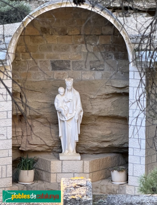 Aitona - Cova del Pare Palau. Santuari (Foto: Albert Esteves, 2026) Aitona - Cova del Pare Palau. Santuari