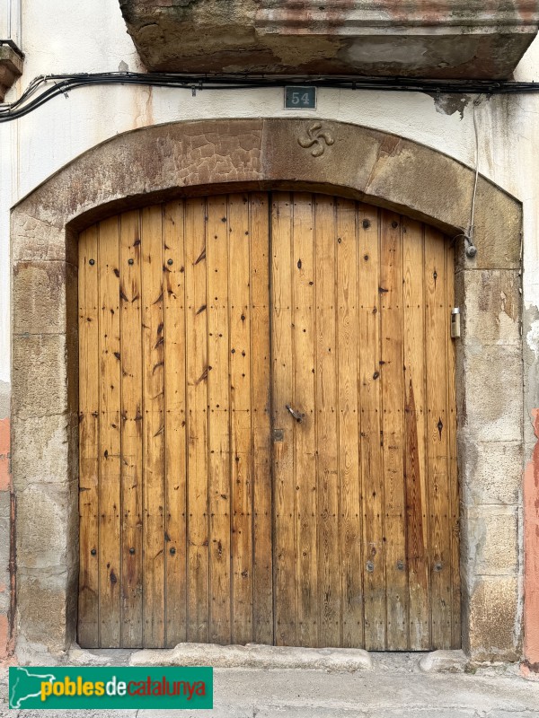 Aitona - Portal amb <i>lauburu</i>