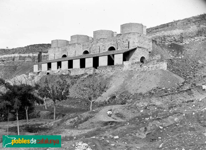 La Granja d'Escarp - Conjunt de la fàbrica de ciment