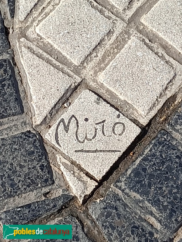 Barcelona - Mosaic del Pla de l'Os (Joan Miró)