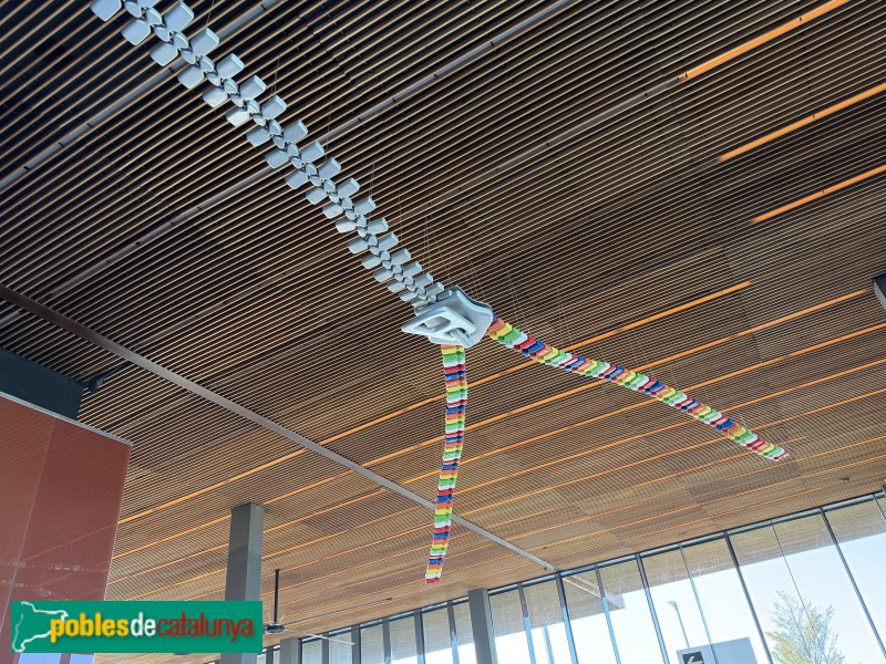 Alguaire - Escultura<i> Cremallera</i> (Aeroport d'Alguaire)