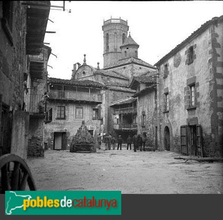 Rupit - Plaça Major