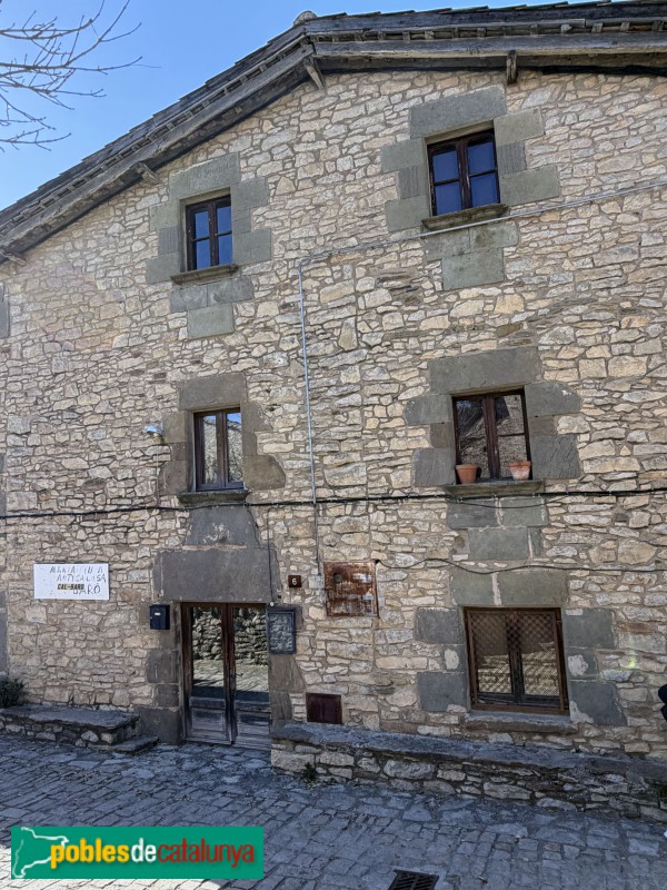 Tavertet - Carrer del Mig. Cal Baró