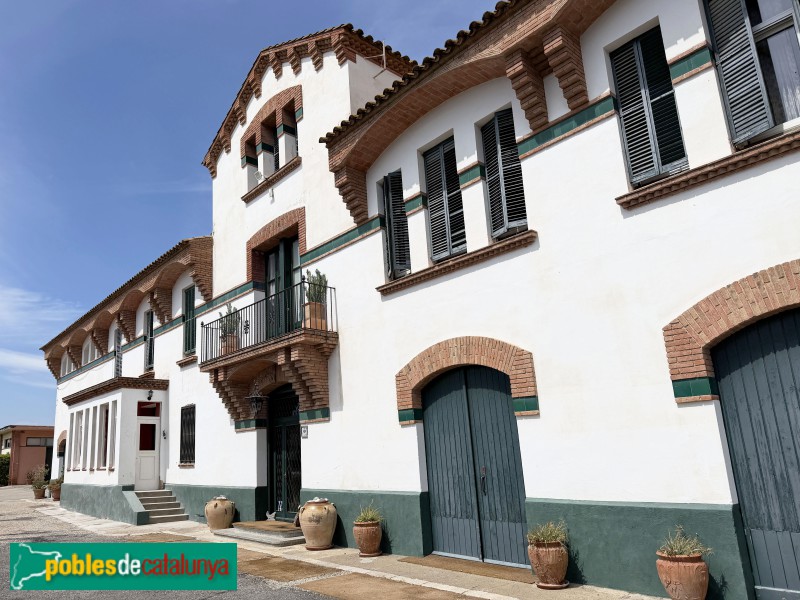 Reus - Granja Roca-Soldevila. Edifici residencial