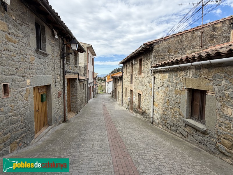 L'Esquirol - Carrer Nou