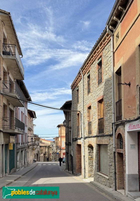 L'Esquirol - Carrer Major