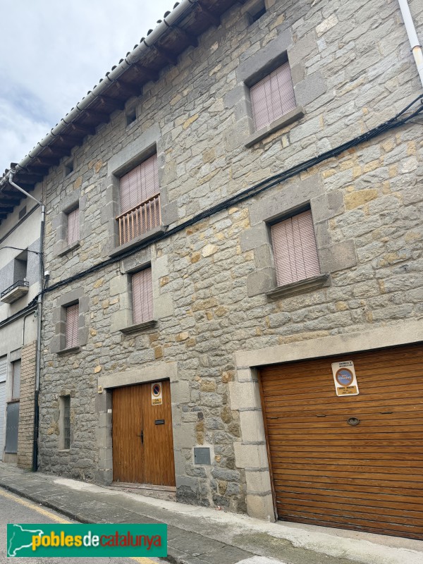 L'Esquirol - Carrer Major