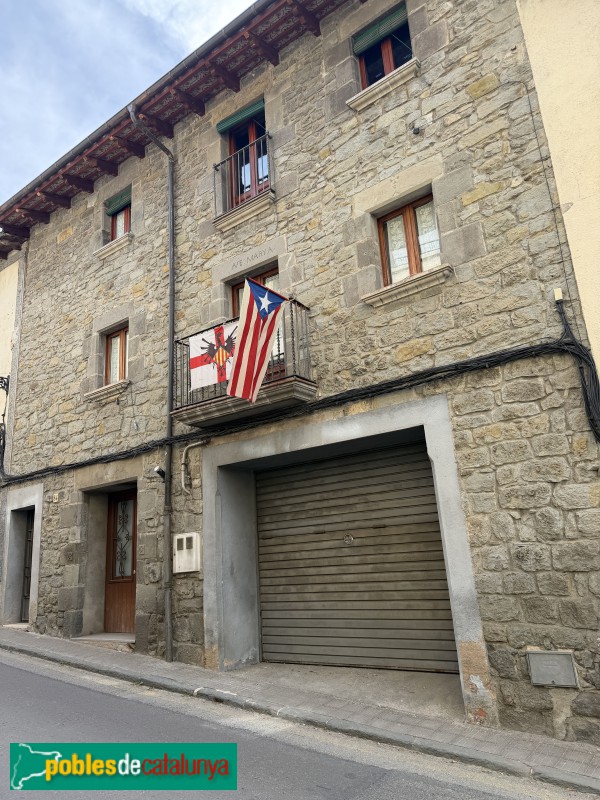 L'Esquirol - Carrer Major