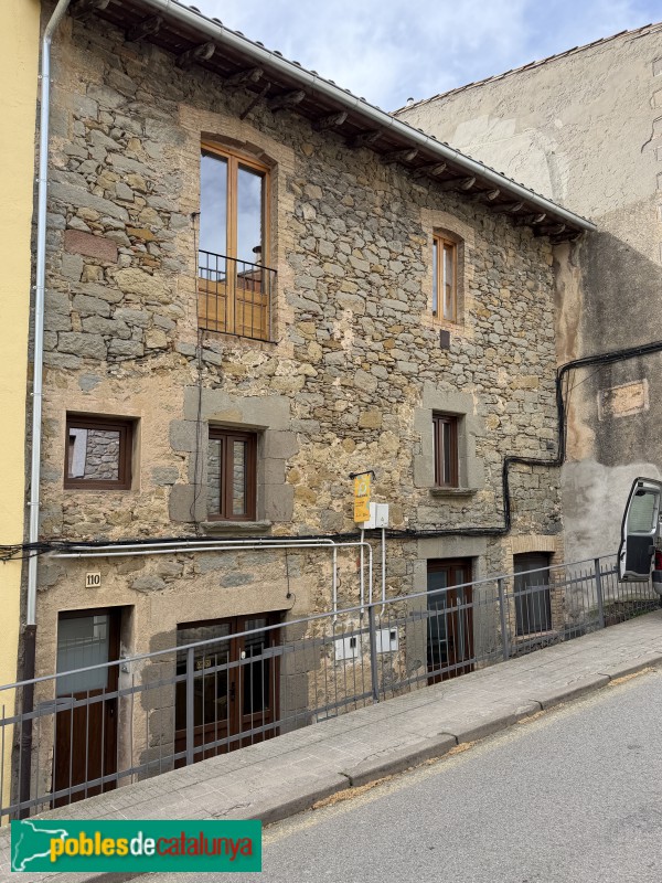 L'Esquirol - Carrer Major, 110