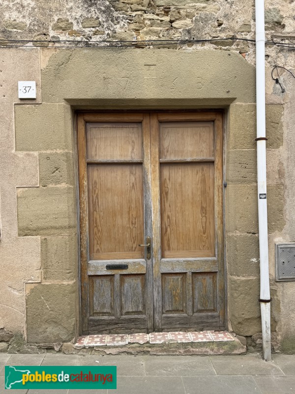 Folgueroles - Carrer Major. Cal Xòfer