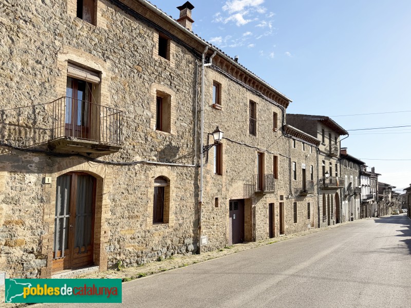 L'Esquirol - Cantonigròs. Carrer Major