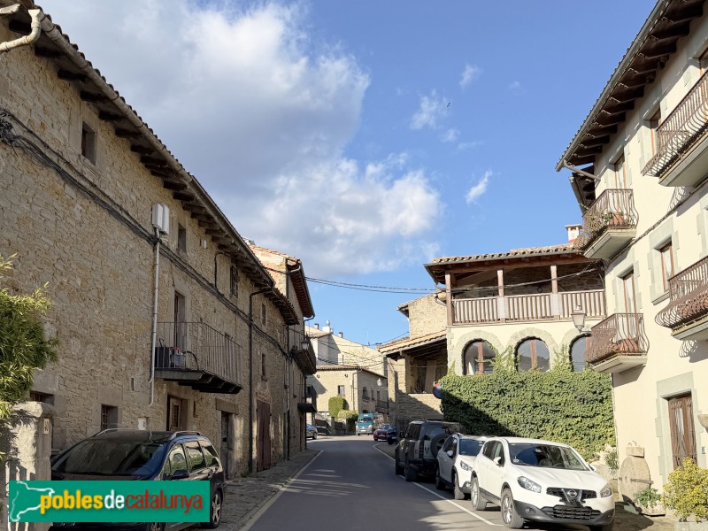 L'Esquirol - Cantonigròs. Carrer Major