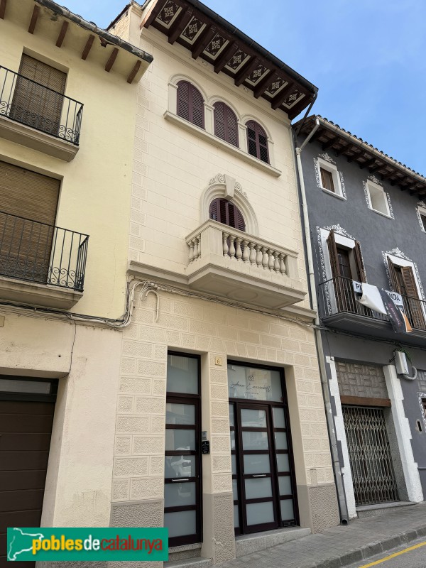 Roda de Ter - Carrer Pere Almeda, 6