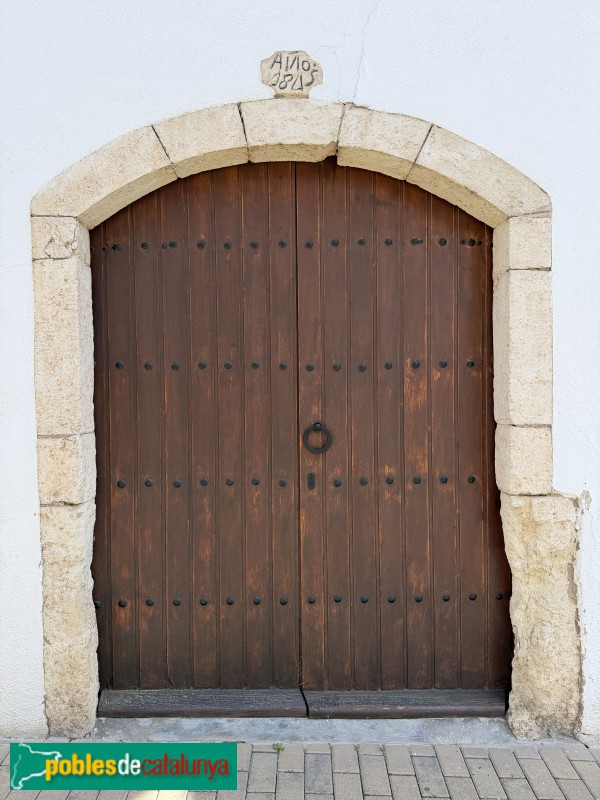 Santa Oliva - Nucli antic. Portal de 1845