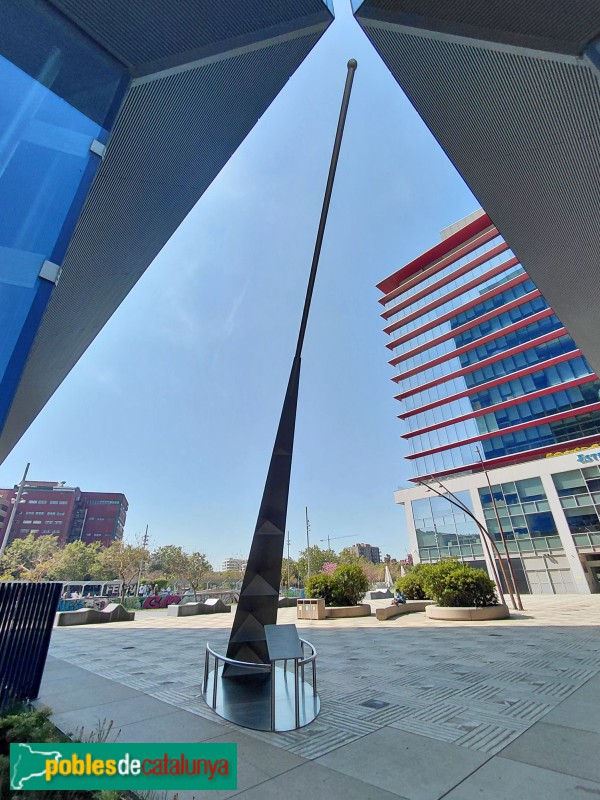 Barcelona - Porta Firal Torre Auditori i torres Llevant i Ponent. Gnòmon