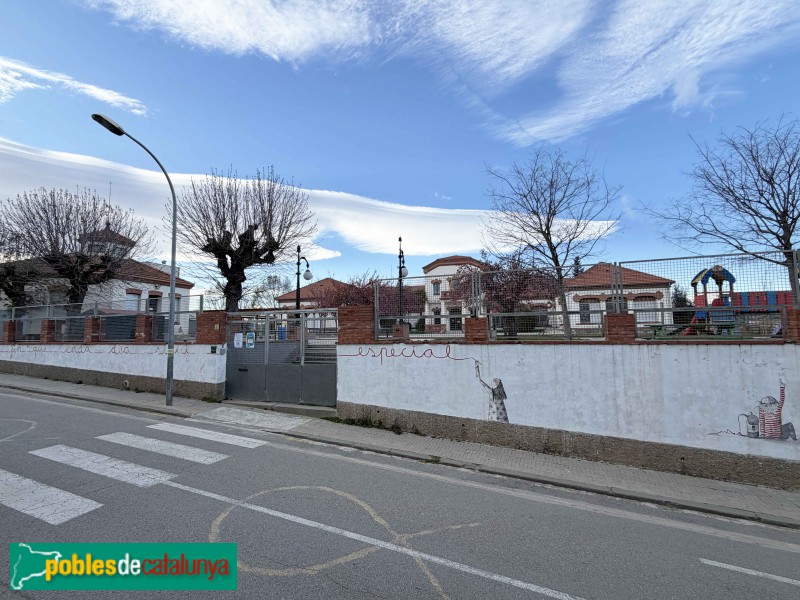 Roda de Ter - Mural de l'Escola